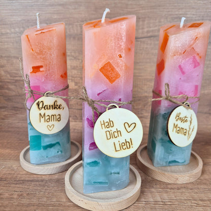 Herzkerze mit Farbverlauf | Geschenk für Mama | Handgemacht in Dresden | Muttertagsgeschenk | Bunte Kerze Pastell | inkl. Holzanhänger mit Gravur