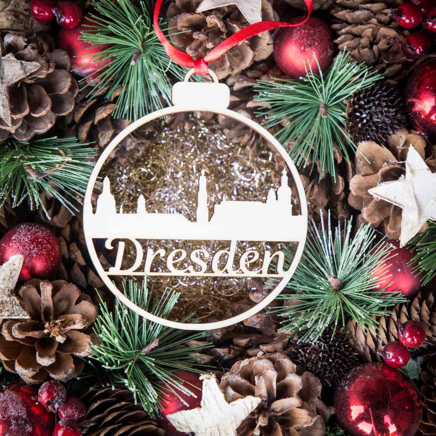 Weihnachtskugel aus Holz" ∅ 10 cm | Weihnachtsbaum Schmuck | Dresden Skyline | Weihnachtsdeko |  Christbaum