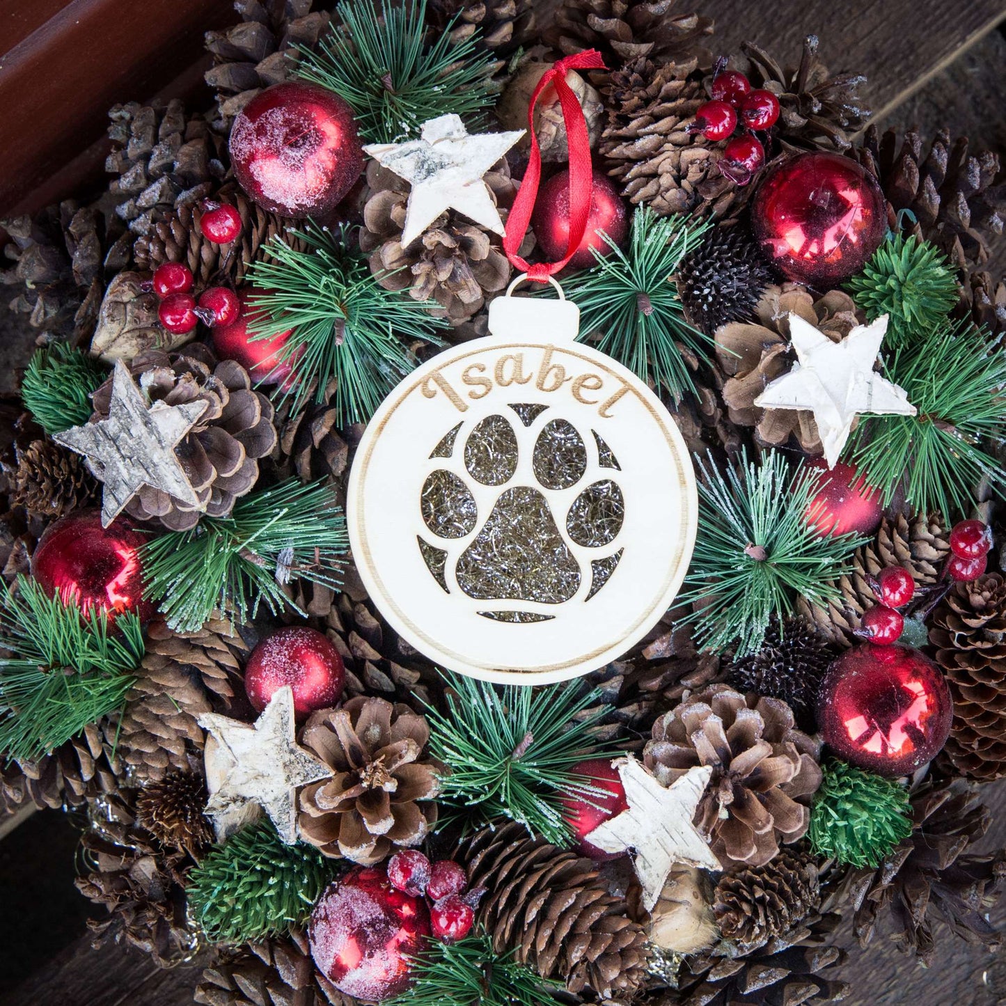 Weihnachtskugel aus Holz personalisiert mit Namen "Pfote in Weihnachtskugel" ∅ 10 cm | Weihnachtsbaum Schmuck | Weihnachtsdeko | Christbaum
