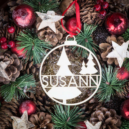 Weihnachtskugel aus Holz personalisiert mit Namen "Tannenwald" ∅ 10 cm | Weihnachtsbaum Schmuck | Weihnachtsdeko | Christbaum