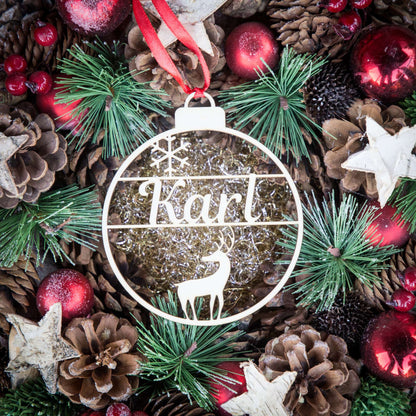 Weihnachtskugel aus Holz personalisiert mit Namen "Rentier+Schneeflocke" ∅ 10 cm | Weihnachtsbaum Schmuck | Weihnachtsdeko |  Christbaum |