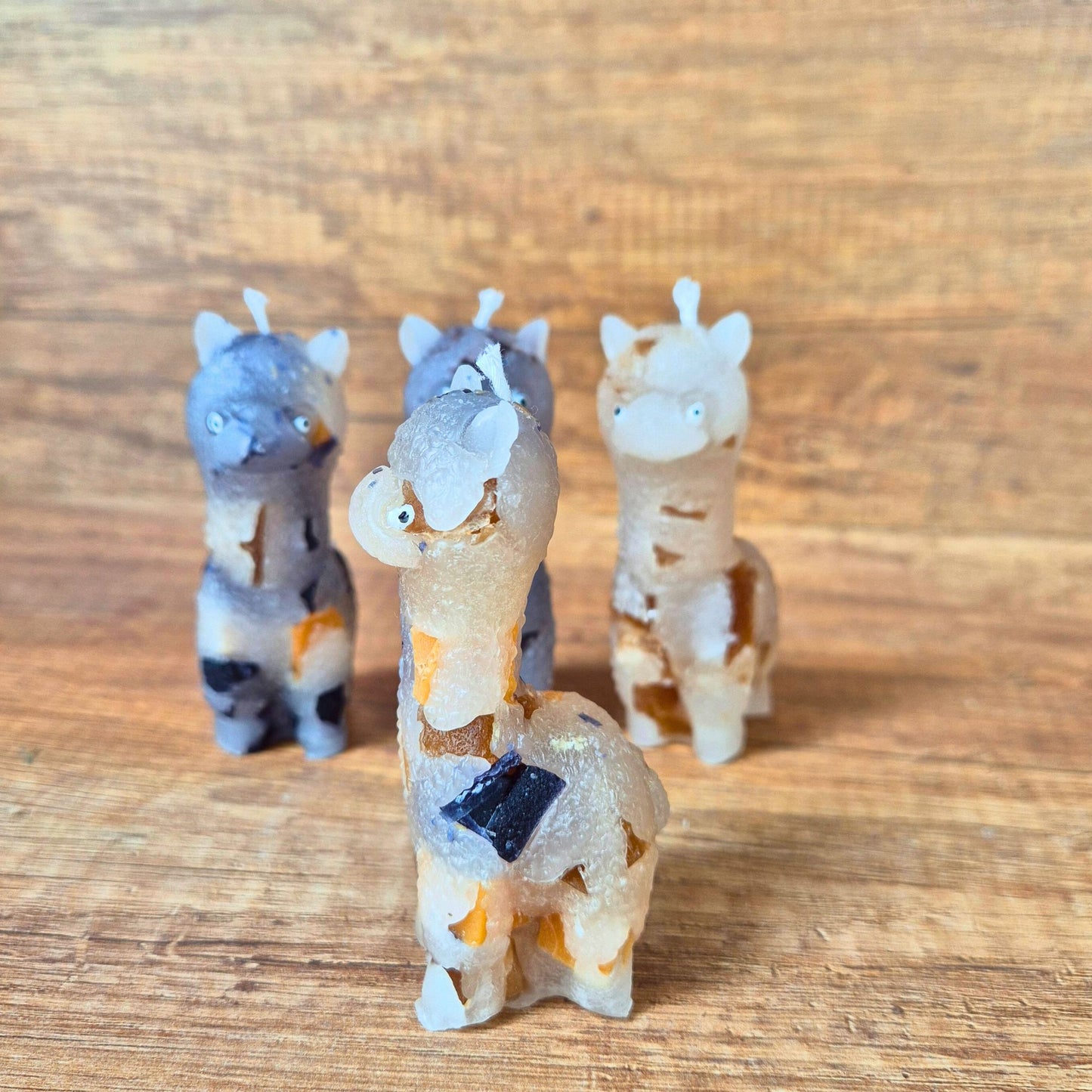 Alpaka Kerzen 4er Set – Handgemachte Tierkerzen aus Wachs | Deko & Geschenkidee