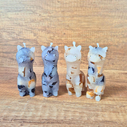 Alpaka Kerzen 4er Set – Handgemachte Tierkerzen aus Wachs | Deko & Geschenkidee
