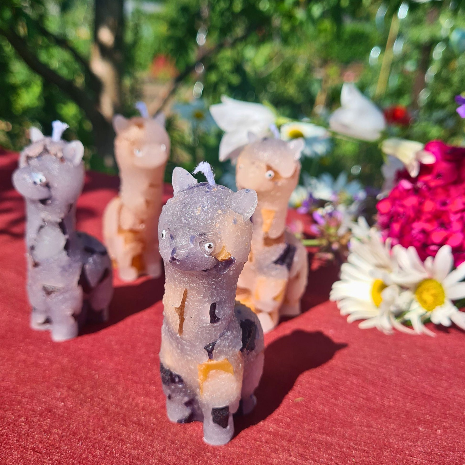 Alpaka Kerzen 4er Set – Handgemachte Tierkerzen aus Wachs | Deko & Geschenkidee