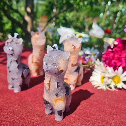 Alpaka Kerzen 4er Set – Handgemachte Tierkerzen aus Wachs | Deko & Geschenkidee