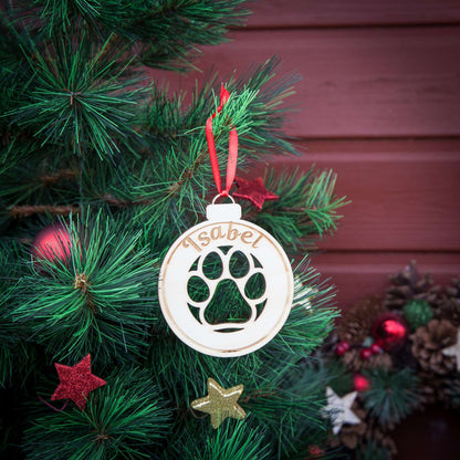 Weihnachtskugel aus Holz personalisiert mit Namen "Pfote in Weihnachtskugel" ∅ 10 cm | Weihnachtsbaum Schmuck | Weihnachtsdeko | Christbaum