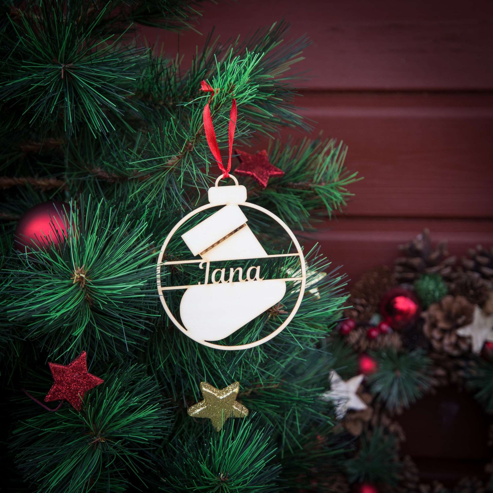 Weihnachtskugel aus Holz personalisiert mit Namen "Nikolaus Stiefel" ∅ 10 cm | Weihnachtsbaum Schmuck | Weihnachtsdeko |  Christbaum