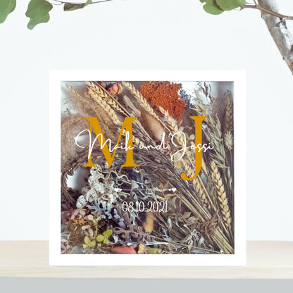 Brautstraußrahmen | Initialen | Personalisiert | Hochzeit | Blumen | Dried Flower | Erinnerung | Deko | Wanddeko