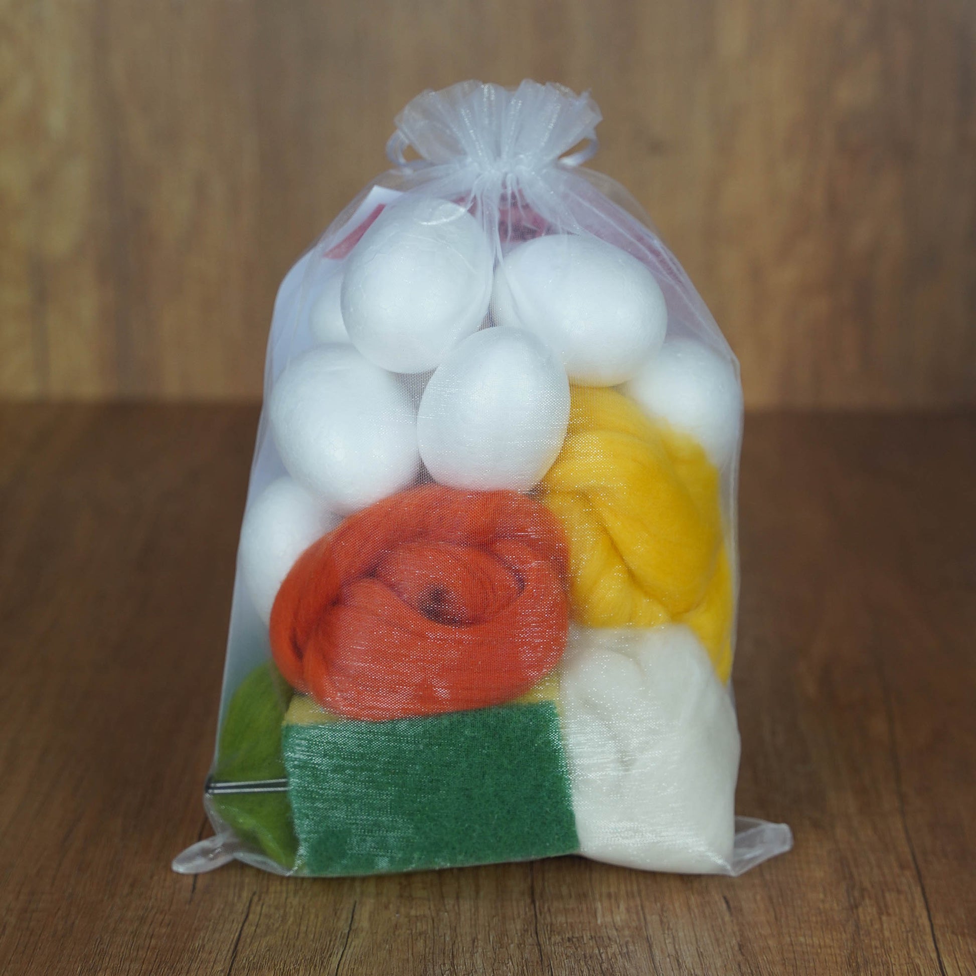 Bastelset Ostereier Filzen - Für 10 Eier | Trockenfilzen für Kinder & Erwachsene | Kreatives DIY Set für Ostern | Inkl. Styropor-Eier, Filznadeln & Wolle | Ideal als Geschenk