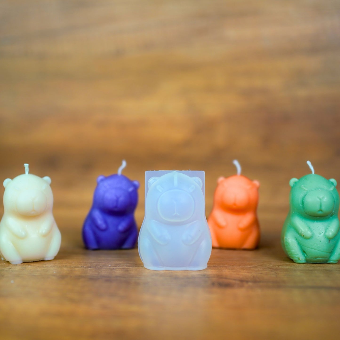 DIY Capybara Kerzen Bastelset – Limitiertes Rapswachs Set mit 3 Silikonformen & Farben | Kerzen selber machen Trend