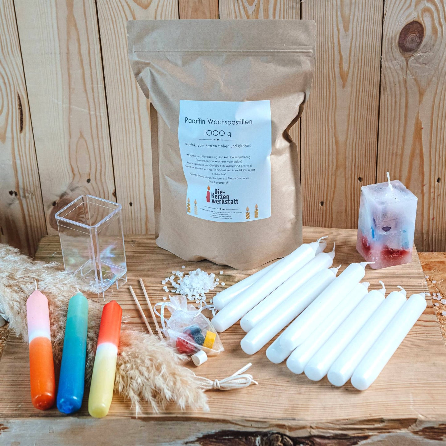 DIP DYE DIY Set: Kerzen bunt gestalten und gießen | Bastelset | Kerzen herstellen | Für 10 Tauch Kerzen und 1 gegossene Kerze
