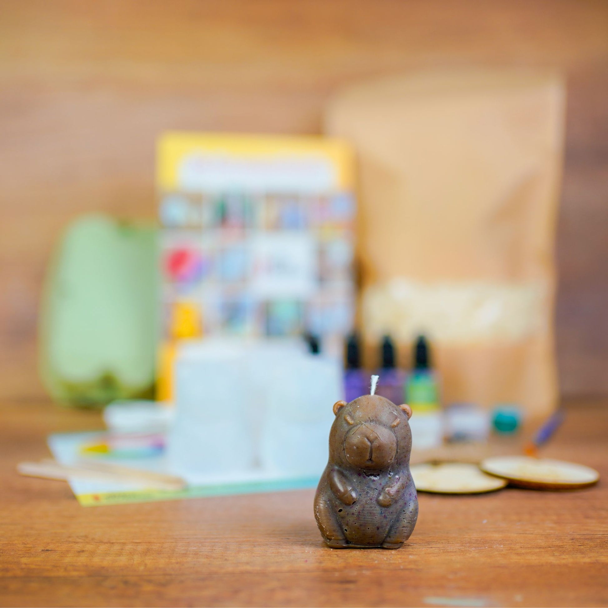 DIY Capybara Kerzen Bastelset – Limitiertes Rapswachs Set mit 3 Silikonformen & Farben | Kerzen selber machen Trend