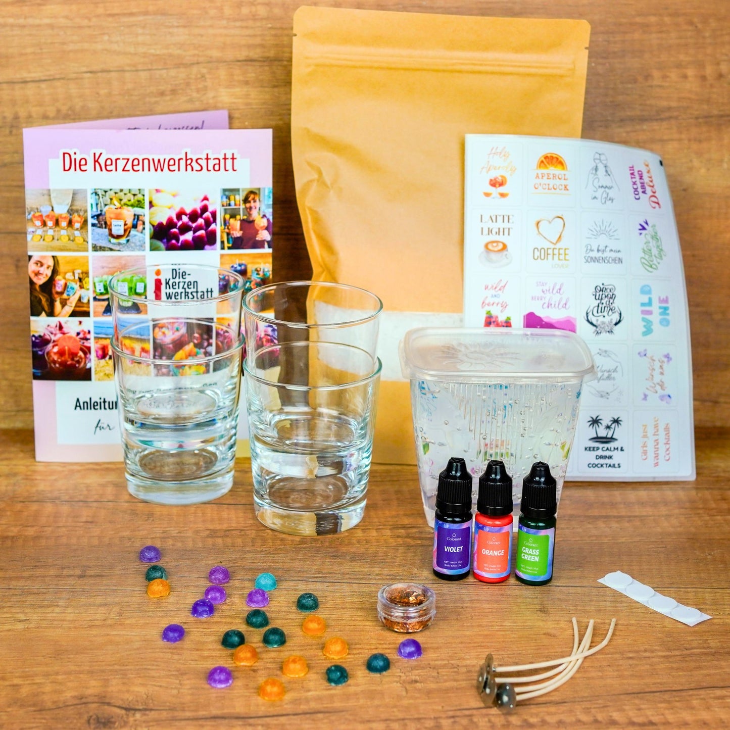 DIY Zaubertrank Cocktailkerzen Set – 4 magische Kerzen mit Farben & Glitzer