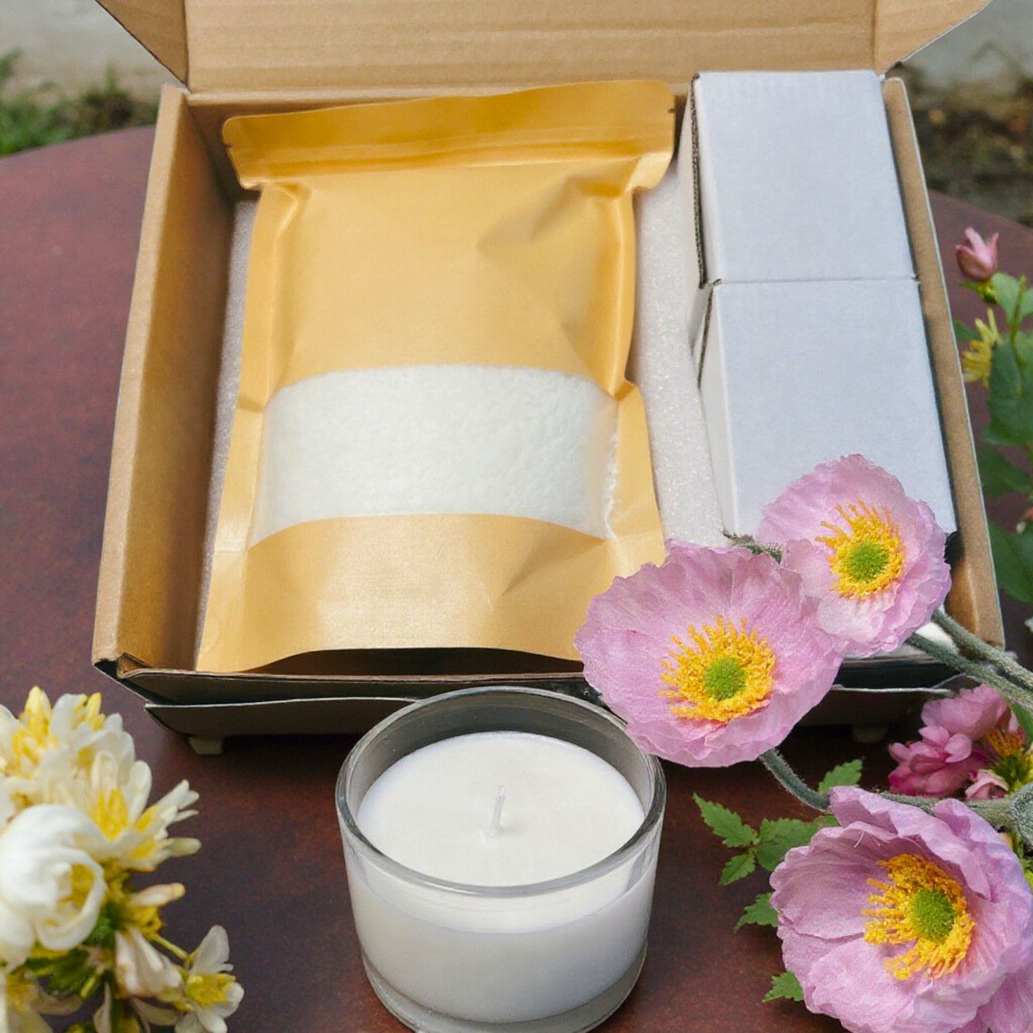 DIY Duftkerzen Set „Yin & Yang“ | Kerzen im Glas selber machen | Ausgleichende Düfte: Lavendel & Citronella | inkl. Gläser, Sojawachs & Anleitung