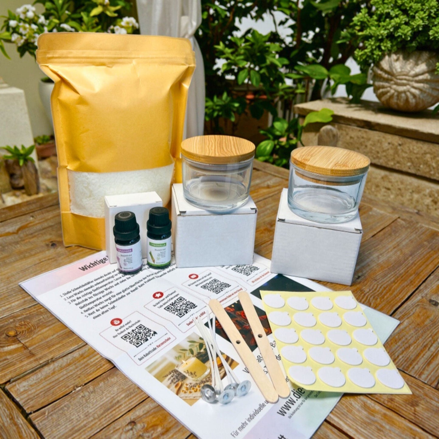 DIY Duftkerzen Set „Yin & Yang“ | Kerzen im Glas selber machen | Ausgleichende Düfte: Lavendel & Citronella | inkl. Gläser, Sojawachs & Anleitung