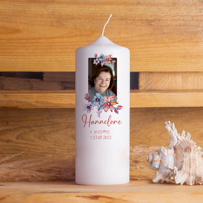 Trauerkerze mit Foto Blumen | 15 - 30 cm Höhe | Personalisierte Kerze | Gedenkkerze | Erinnerungsstück | Trauerfeier