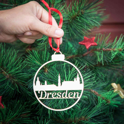 Personalisierte Weihnachtskugel Skyline