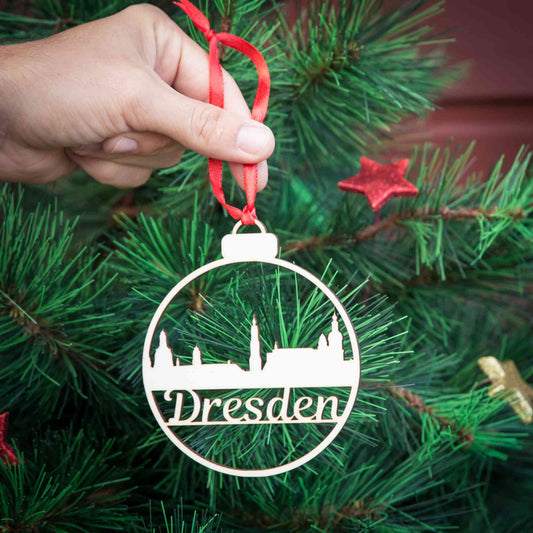 Personalisierte Weihnachtskugel Skyline