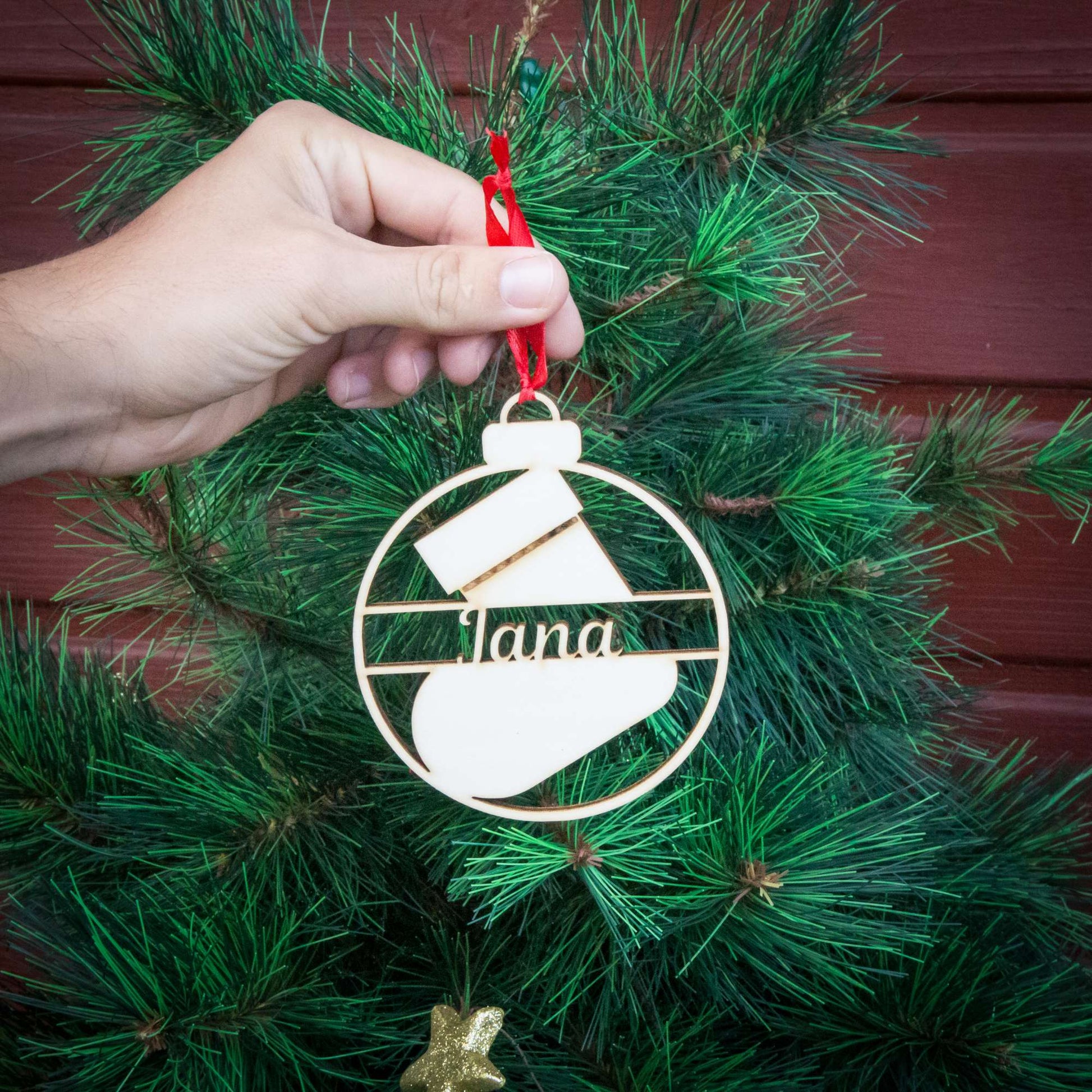 Weihnachtskugel aus Holz personalisiert mit Namen "Nikolaus Stiefel" ∅ 10 cm | Weihnachtsbaum Schmuck | Weihnachtsdeko |  Christbaum