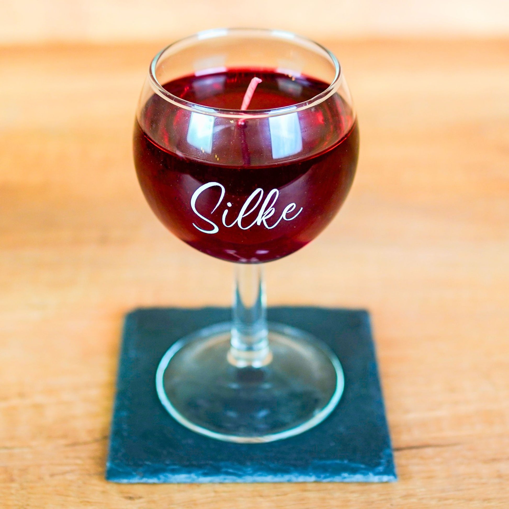 Rotwein Kerze im Glas – personalisiert mit Duft | Geschenkidee Weinliebhaber