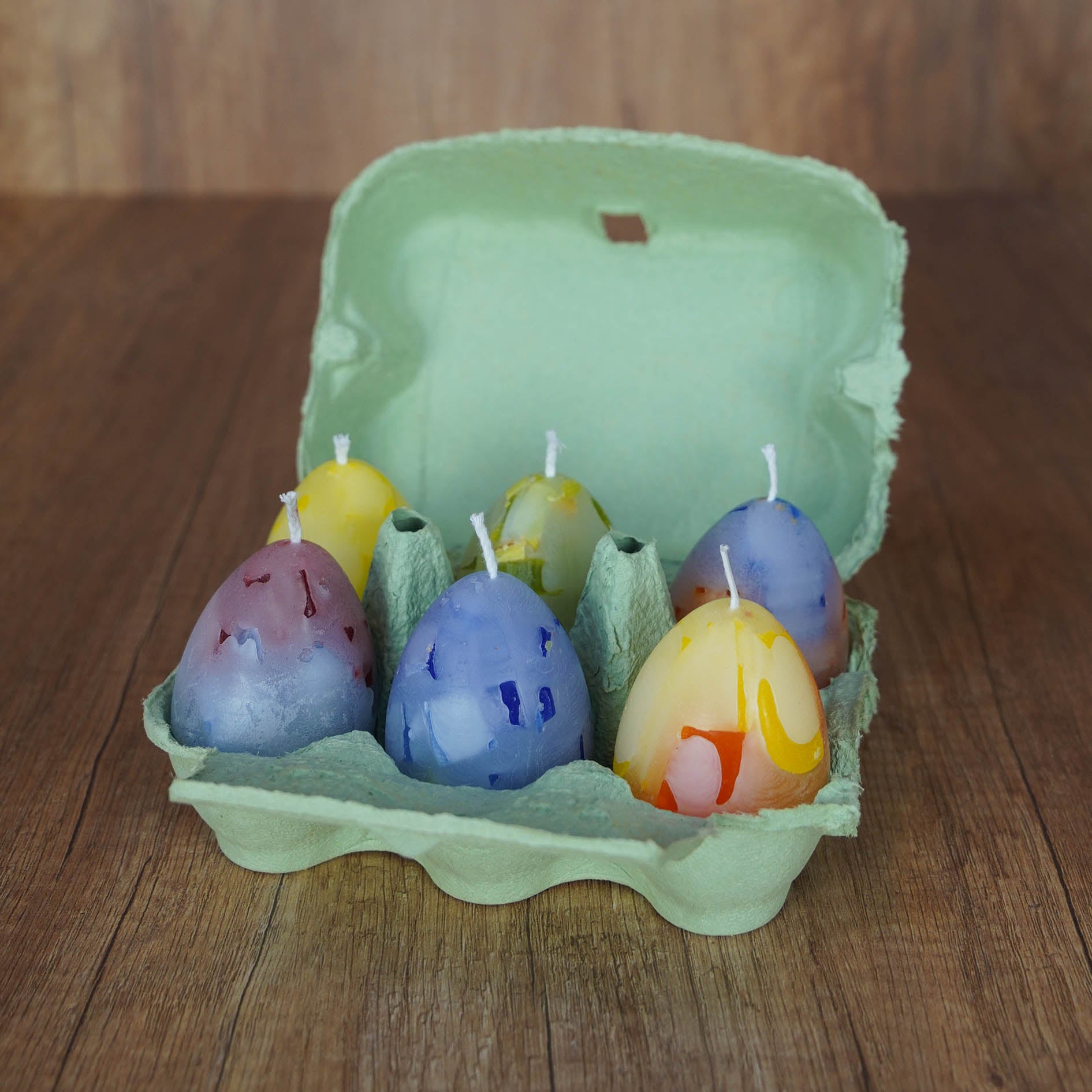 Handgegossene Eierkerzen – Bunte Wachswürfel-Kerzen für Ostern | Einzigartige Deko & Geschenkidee