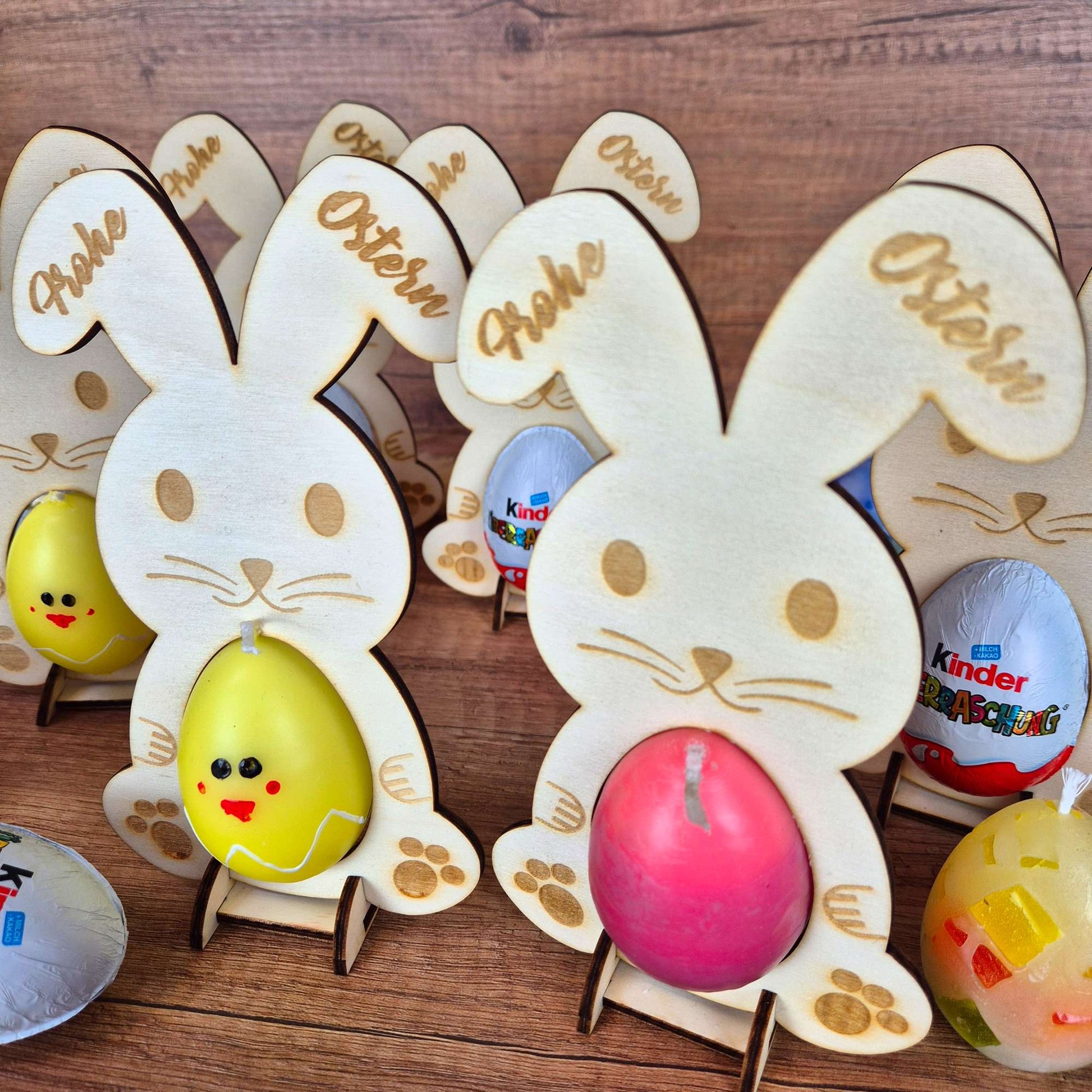 Personalisierter Osterhase aus Holz mit Eierhalter | Ostergeschenk mit Name | Osterdeko für Überraschungsei oder Kerze