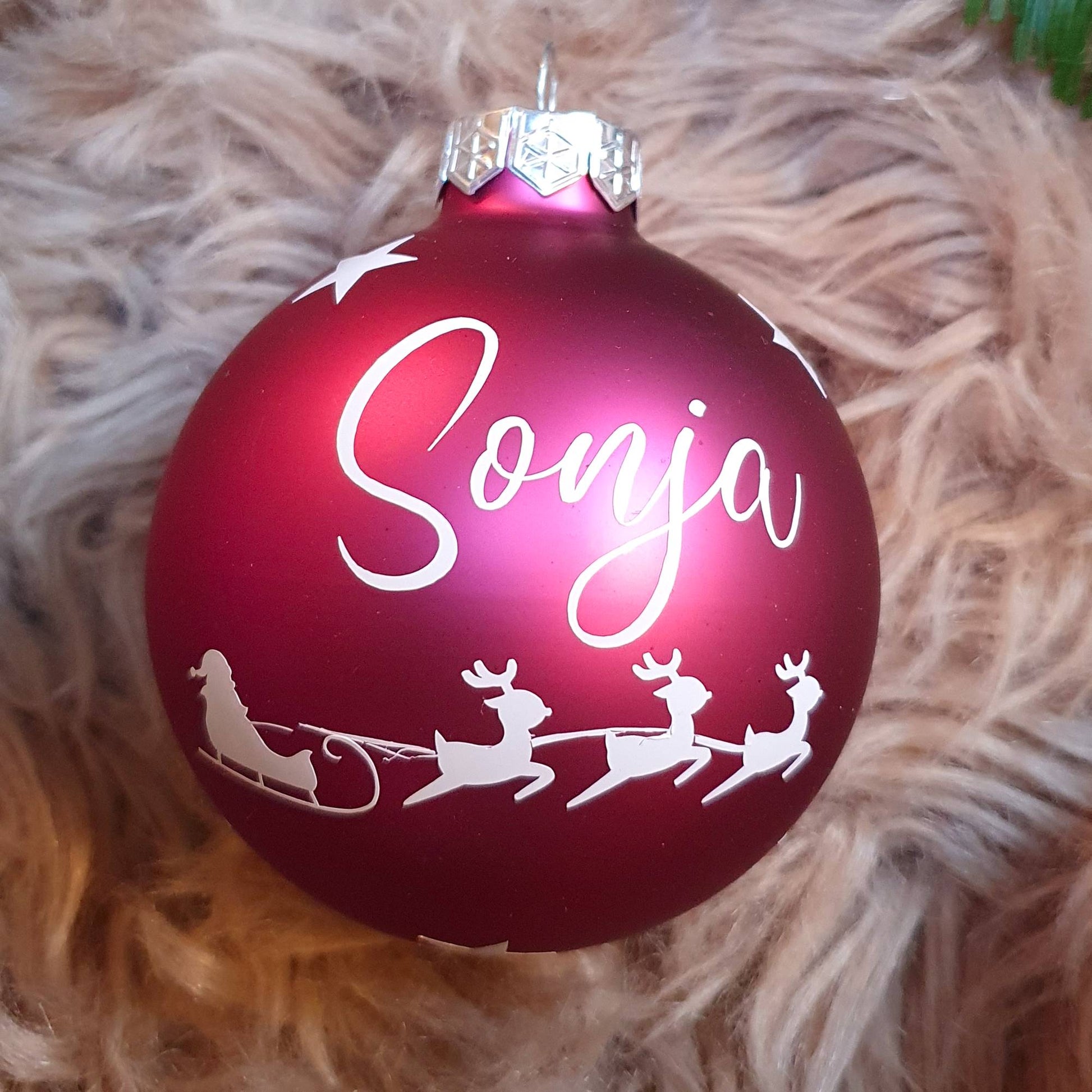 Personalisierte Weihnachtskugel mit deinem Wunschnamen ∅ 6 - 8 cm + winterlichem Motiv | Personalisiertes Geschenk | Weihnachtsbaum | Tannenbaumkugel |  Christbaumkugel