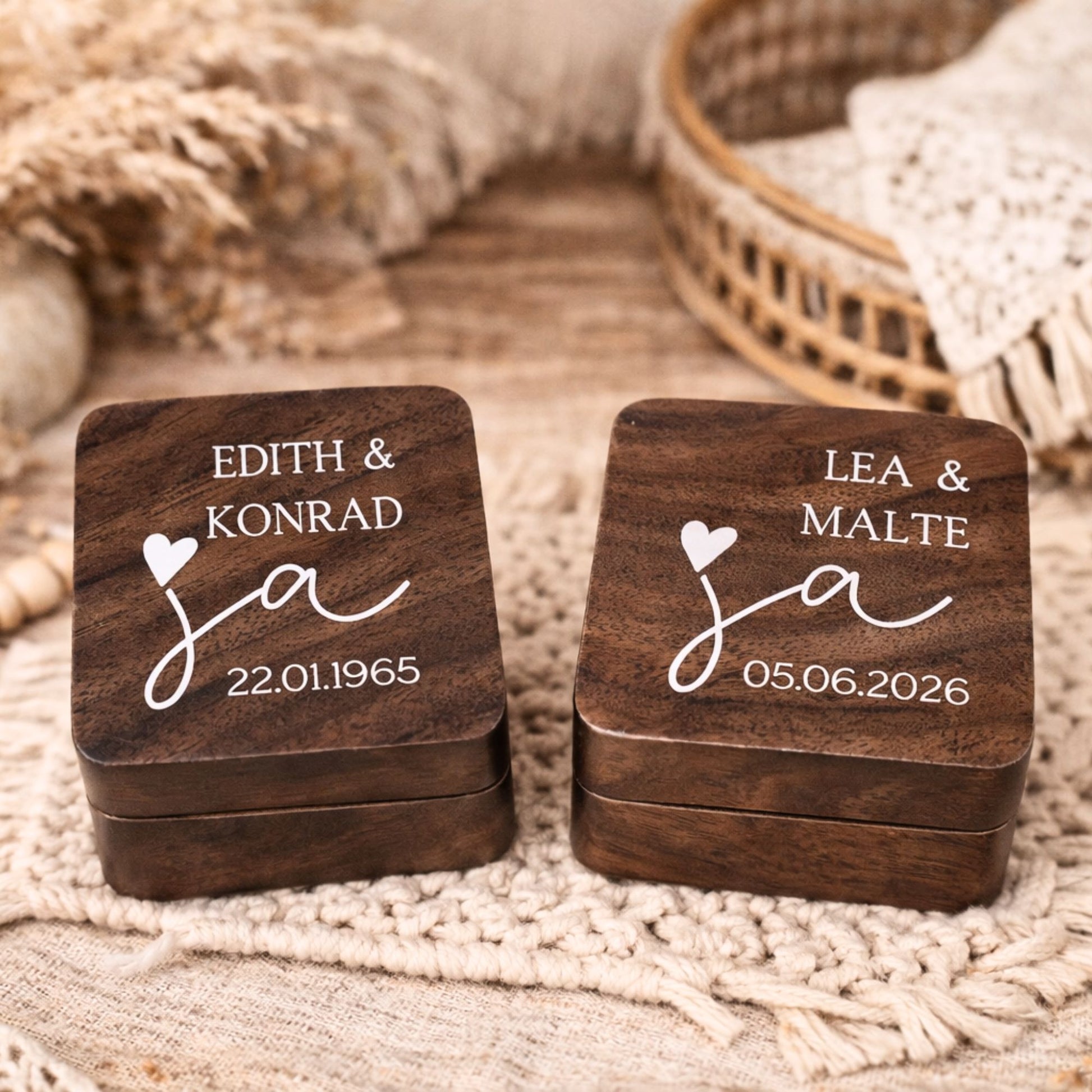 Personalisierte Ringbox aus Walnussholz mit Namen & JA-Motiv | Hochzeit