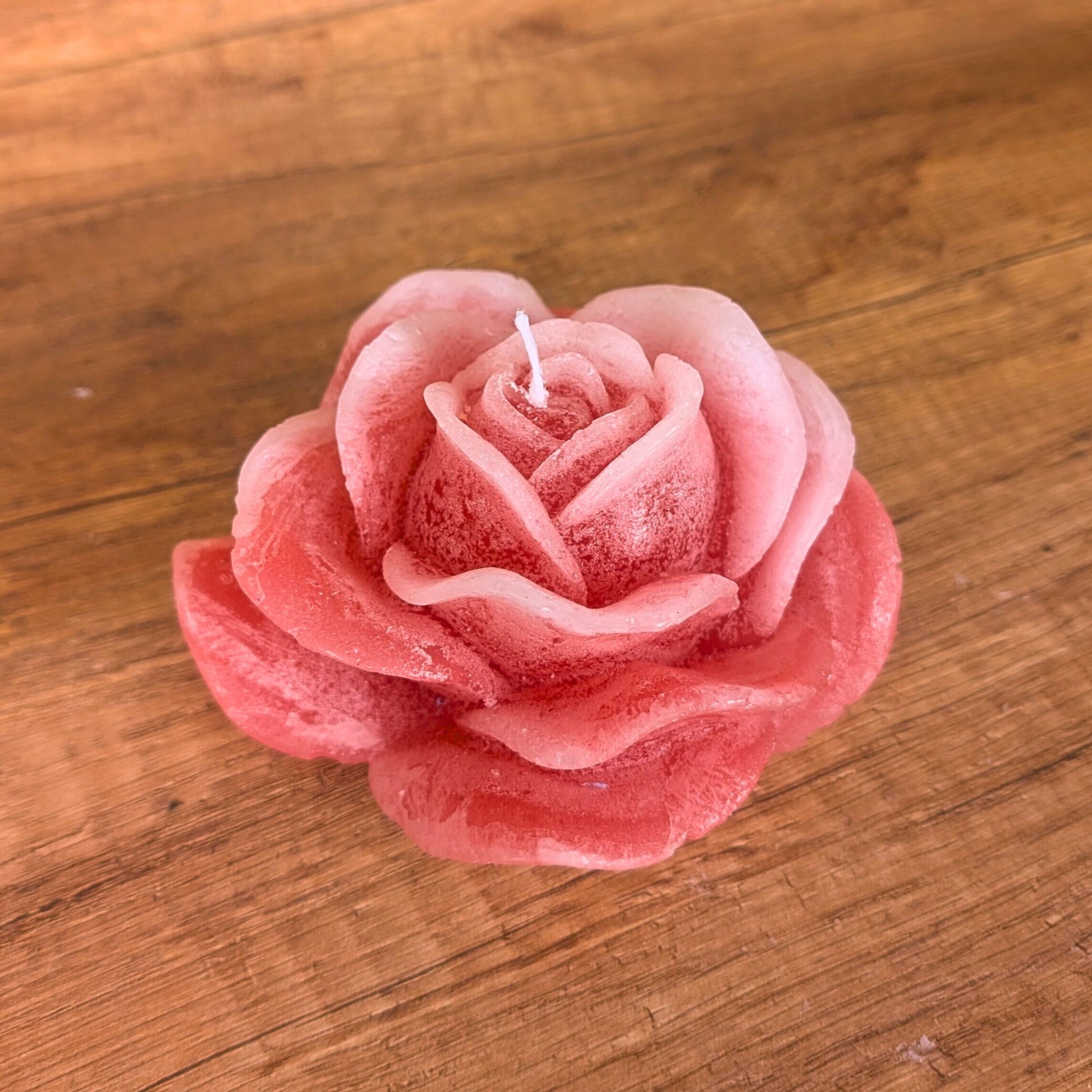 Handgemachte Rosenkerze |  Dekokerze in Rosenform | verschiedene Farben | Geschenk und Tischdeko