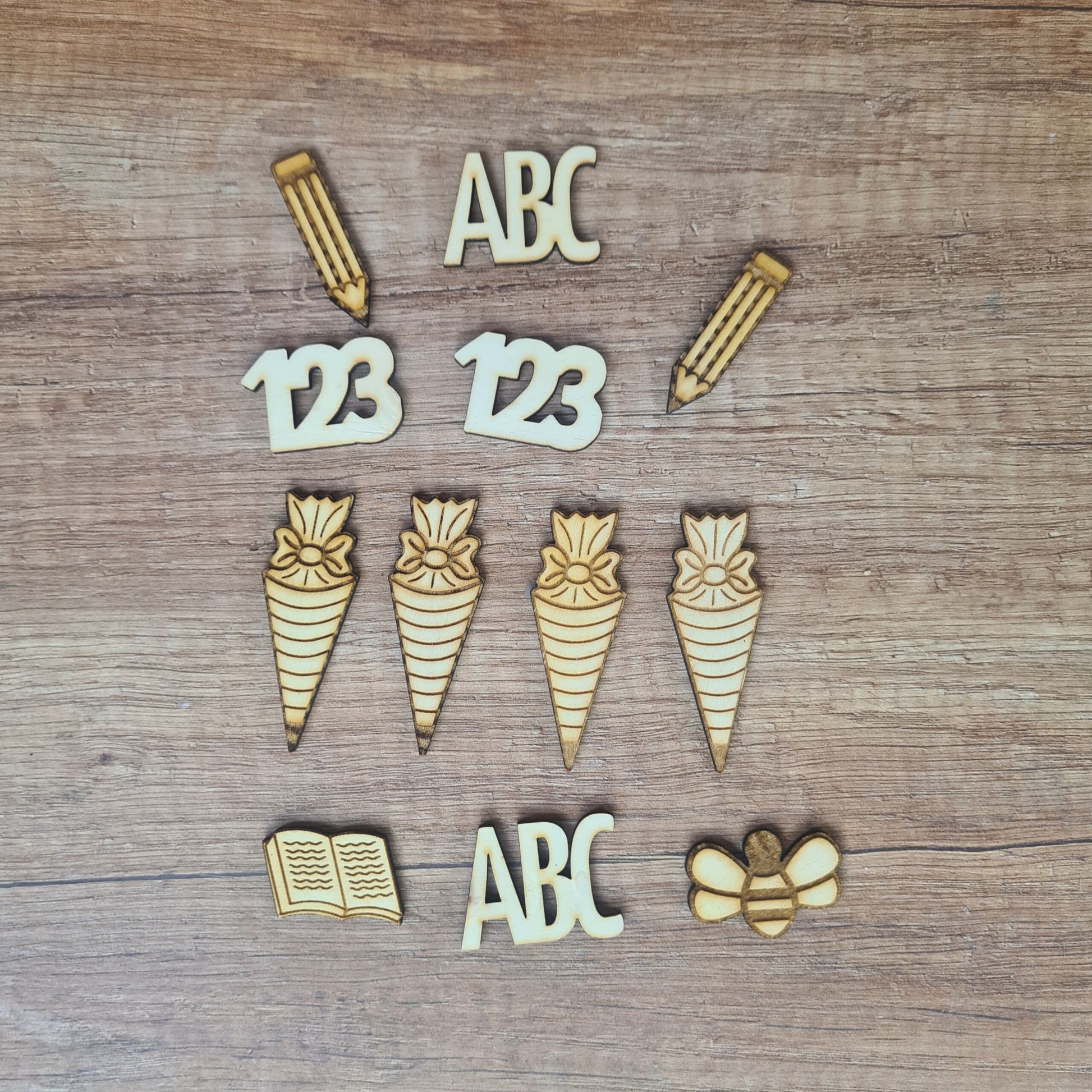 Streudeko Schulanfang | Deko-Set aus Holz für Kerzen & Geschenke
