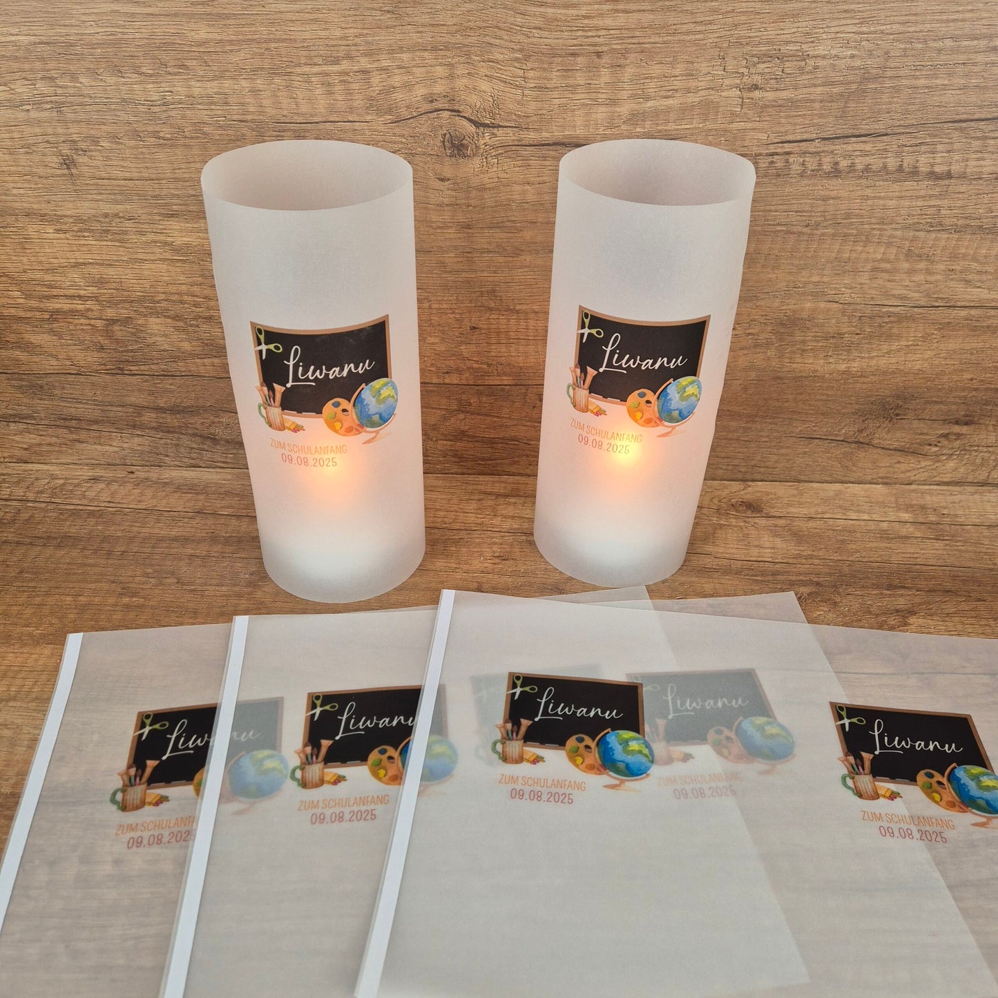 Schulanfangspaket mit personalisierter Kerze | Inkl. Holzuntersetzer, Lichthüllen & Streudeko | Handgemacht & individuell