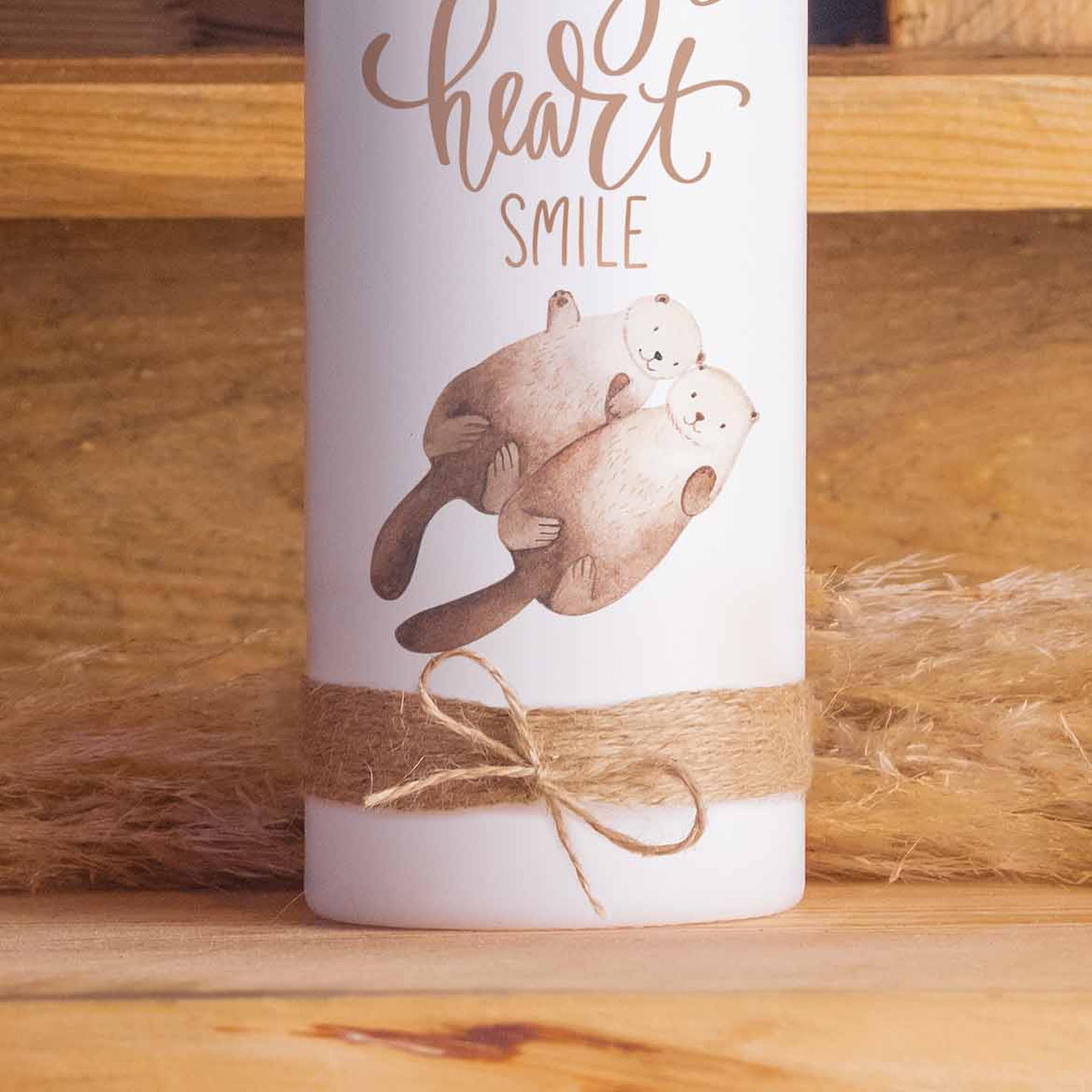 Romantische Valentinstagskerze mit Otter-Motiv | Liebevolles Geschenk für Partner & Jahrestag