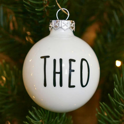 Personalisierte Weihnachtskugel mit Namen ∅ 6-8 cm | Schwarz Weiß |  Personalisiertes Geschenk | Weihnachtsbaum | Tannenbaumkugel |  Christbaumkugel