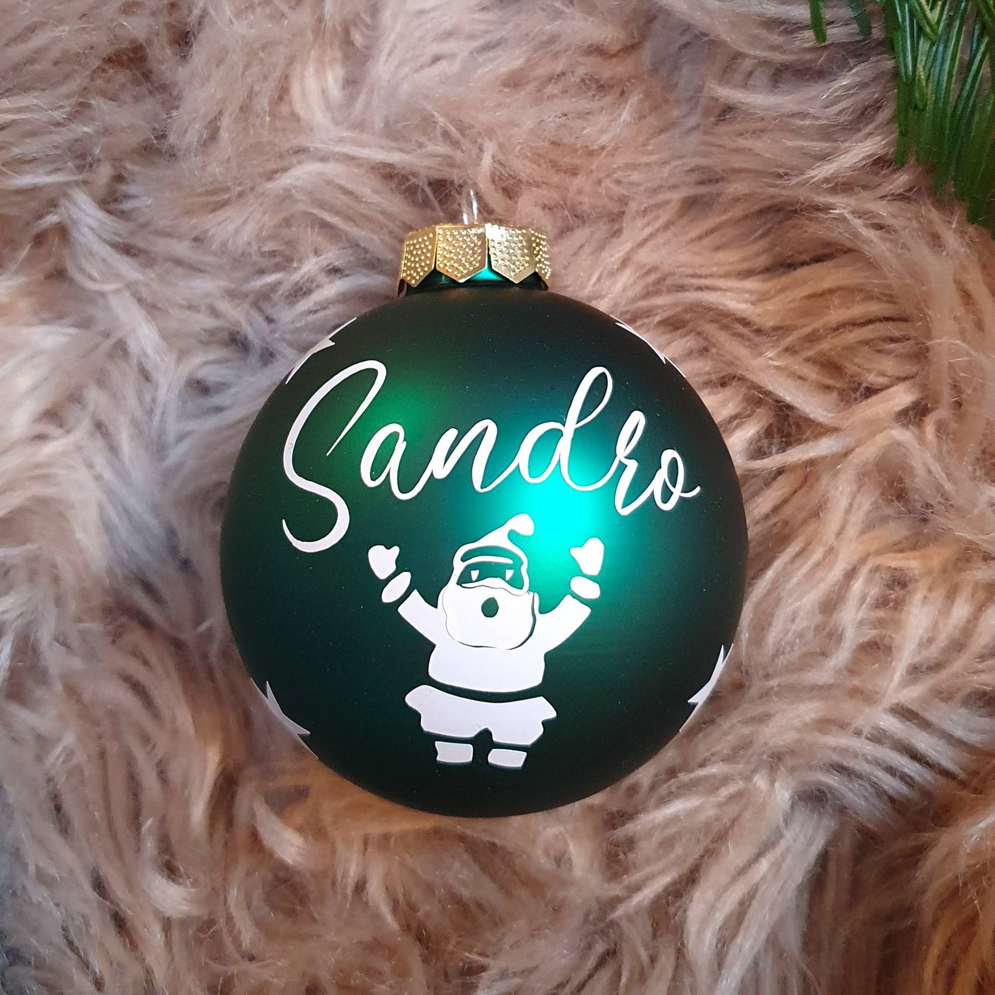 Personalisierte Weihnachtskugel mit deinem Wunschnamen ∅ 6 - 8 cm + winterlichem Motiv | Personalisiertes Geschenk | Weihnachtsbaum | Tannenbaumkugel |  Christbaumkugel