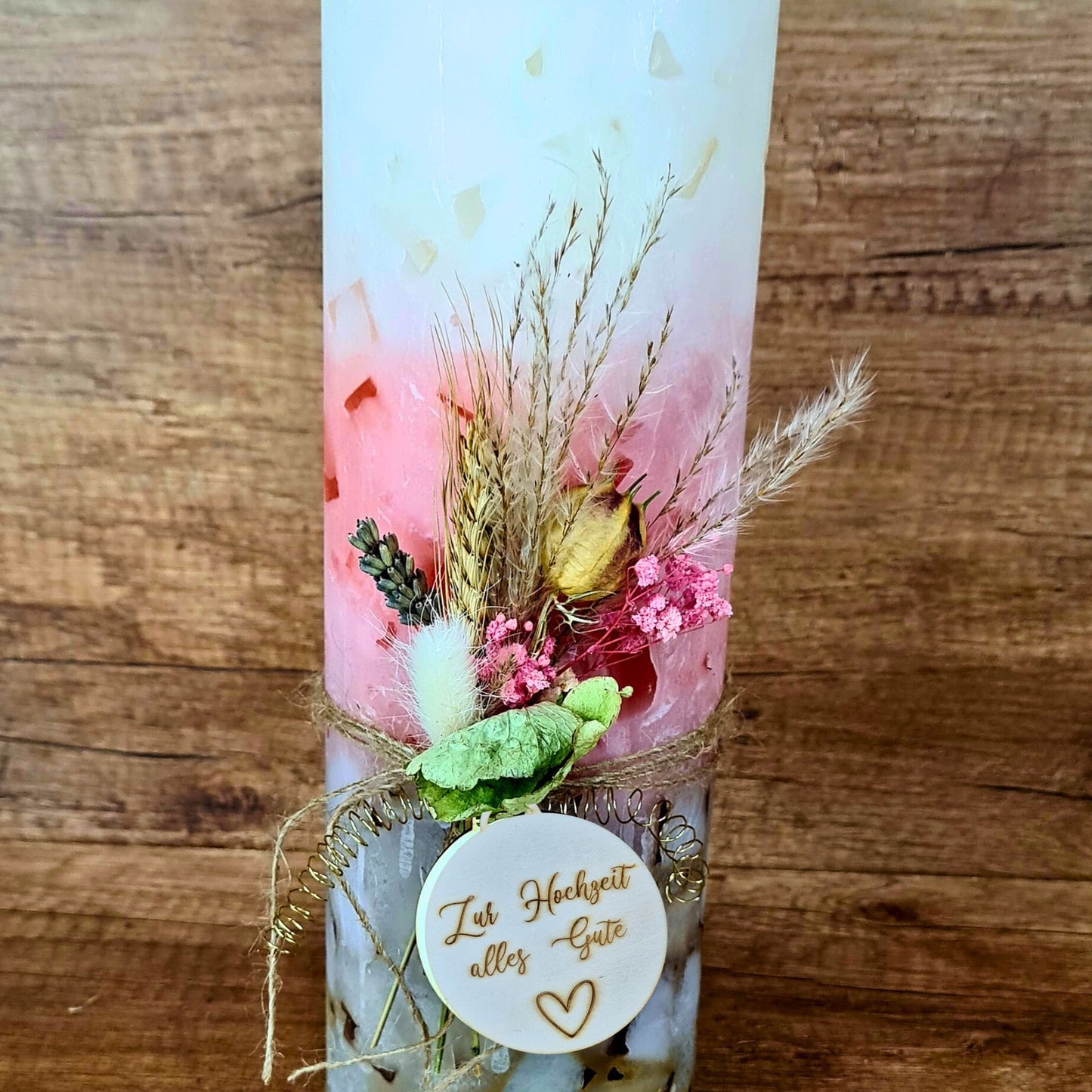 XXL Kerze mit Trockenblumen & Gravuranhänger | personalisierbar | Geschenk zur Hochzeit, Taufe oder Geburtstag
