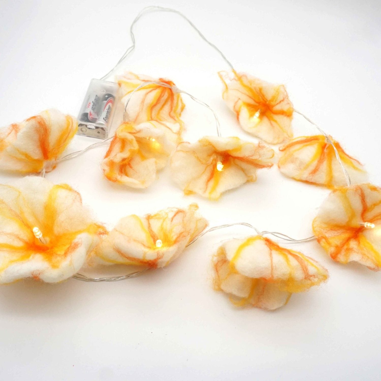 DIY Set Blütenlichterkette aus Filz basteln | Kreatives Bastelset mit LED-Lichterkette
