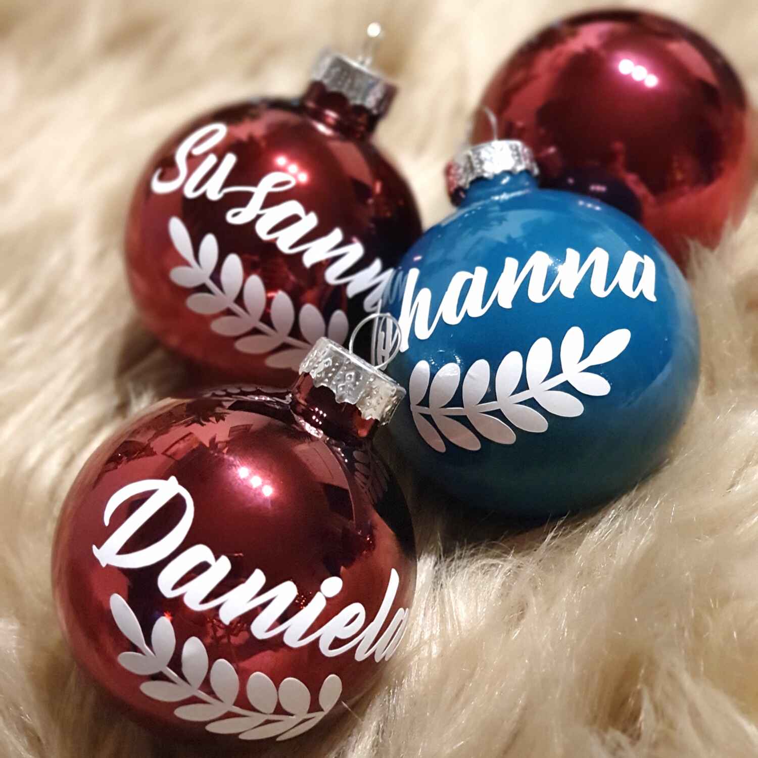 Weihnachtskugel mit deinem Wunschnamen ∅ 6-8 cm | Wunschmotiv |  Personalisiertes Geschenk | Weihnachtsbaum | Tannenbaumkugel |  Christbaumkugel