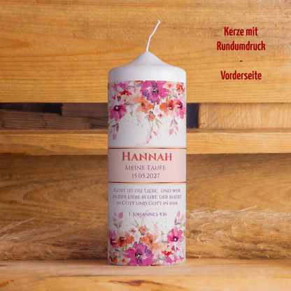 Vorderseite der Taufkerze Flower Power mit Name, Anlass, Datum und Bibelvers