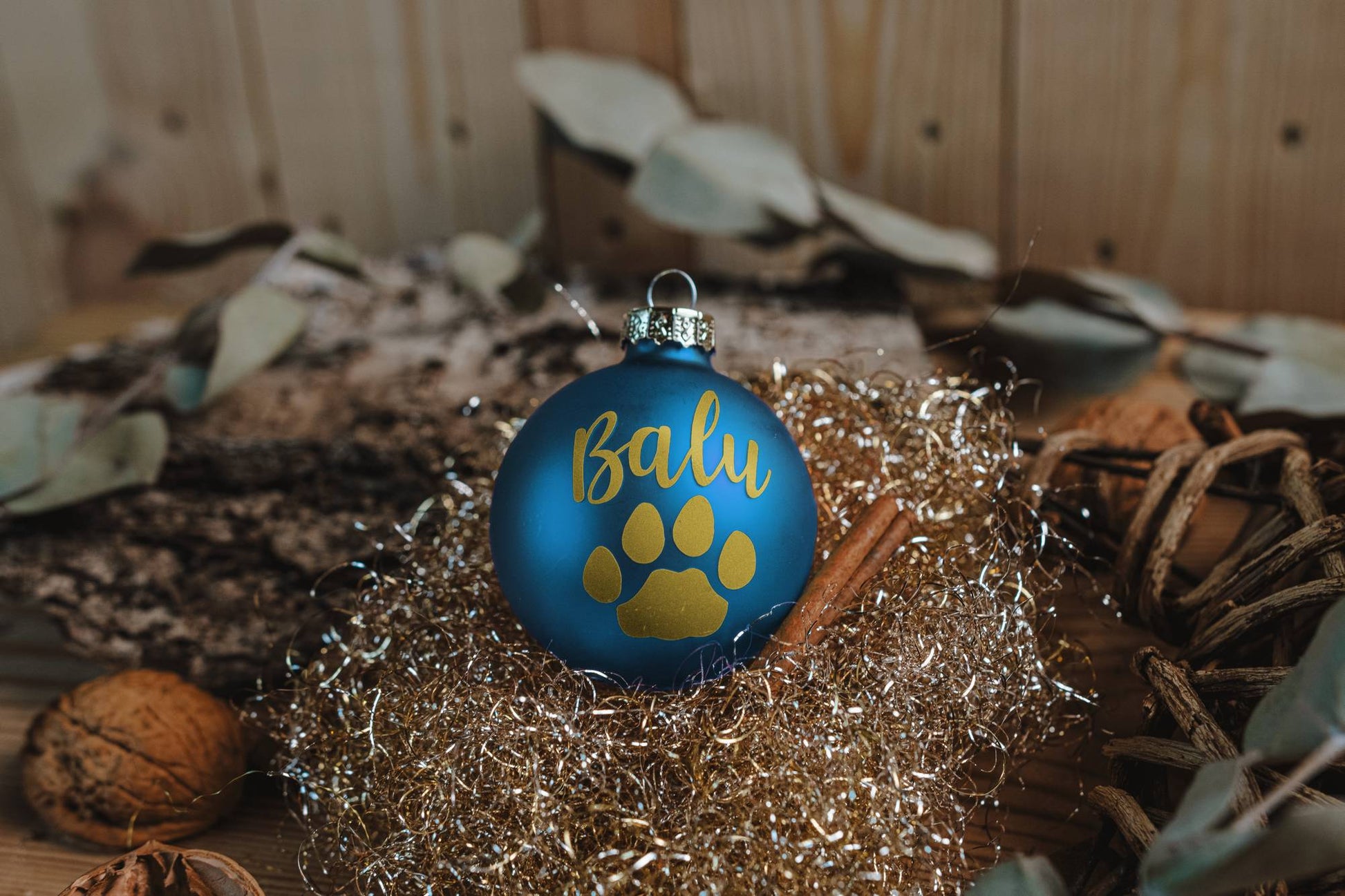Weihnachtskugel mit Namen für Hund/ Katze + Pfote/ Knochen ∅ 6-8cm | Wunschmotiv |  Personalisiertes Geschenk | Weihnachtsbaum | Tannenbaumkugel |  Christbaumkugel