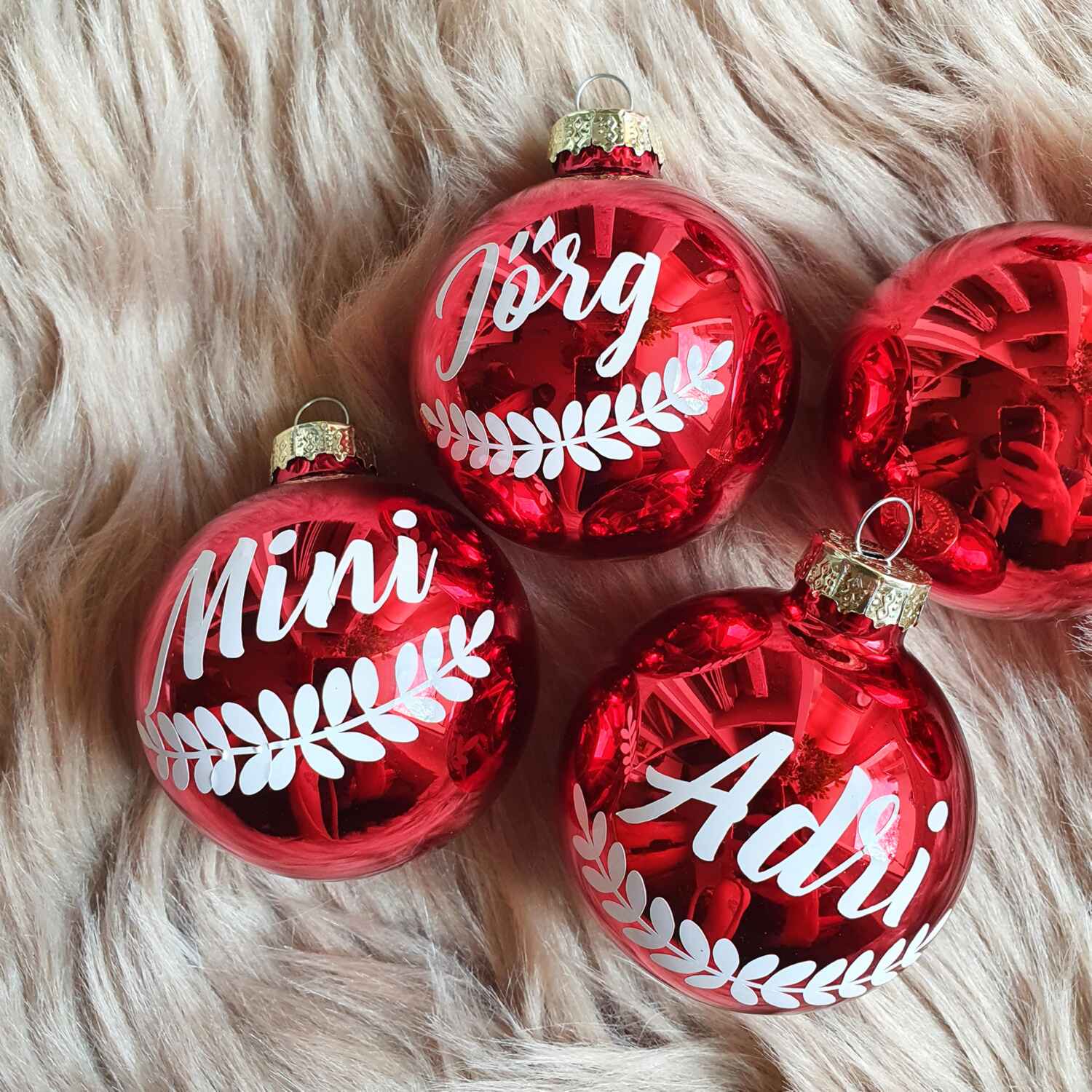 Weihnachtskugel mit deinem Wunschnamen ∅ 6-8 cm | Wunschmotiv |  Personalisiertes Geschenk | Weihnachtsbaum | Tannenbaumkugel |  Christbaumkugel