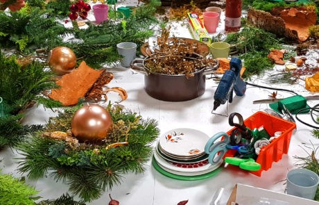 Workshop Adventskranz basteln Weihnachten Mädelsabend Dresden Moritzburg Weihnachtsfeier