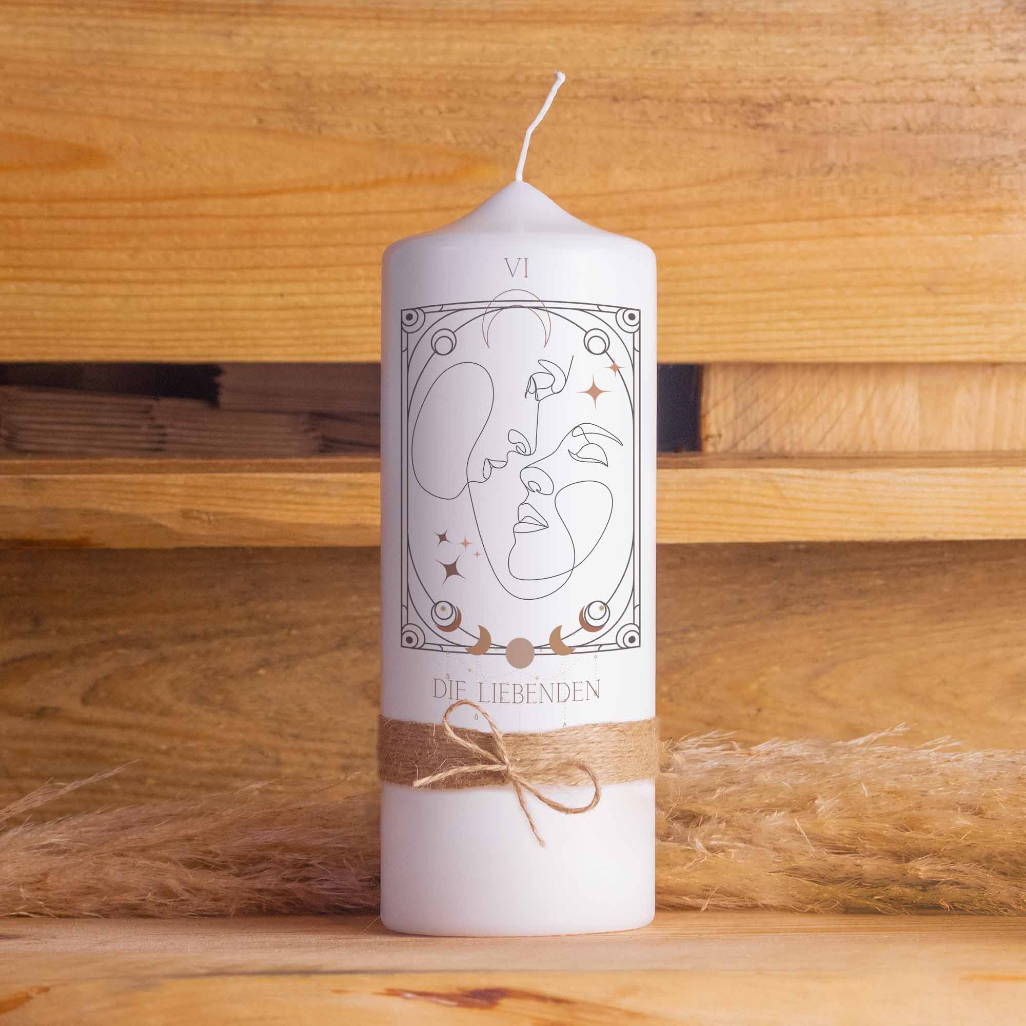 Valentinstagskerze-Handgemacht Wachs Kerze Jahrestag Geschenk für ihn Geschenk für Sie Valentinstag Geschenk Mann Frau Verlobung Romantische Kerze Liebe Hochzeit Herz Geschenk für Sie Geschenk für ihn Geschenk für Freundin Geschenk für Freund Kerze Vegan Nachhaltig Love Kerze Mond Herz Liebe dich Stumpenkerze Bedruckt Spruch_Die_Liebenden_Dip_Strick