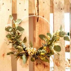 Eukalyptuskranz Eukalyptus Kranz binden Workshop Dresden Trockenblumenkranz Dried Flower Selber machen Kurs Teilnehmer Erwachsene Pampasgras Boho Eukalyptuskränze Kränze binden Kurse