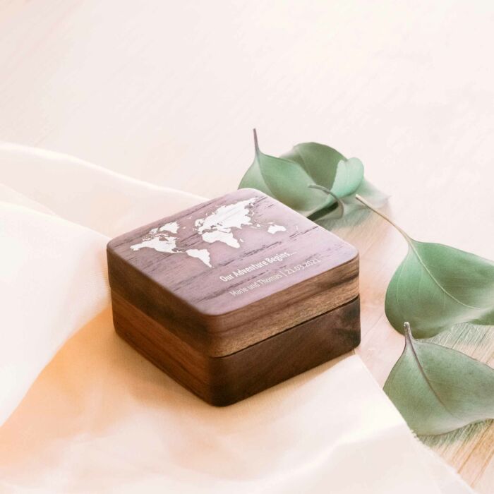 Ringbox Weltkarte | Ringschatulle Hochzeit | Personalisierte Ringkiste | Mr & Ms l Standesamt | Aufbewahrung l Trauung l Verlobung – Bild 3